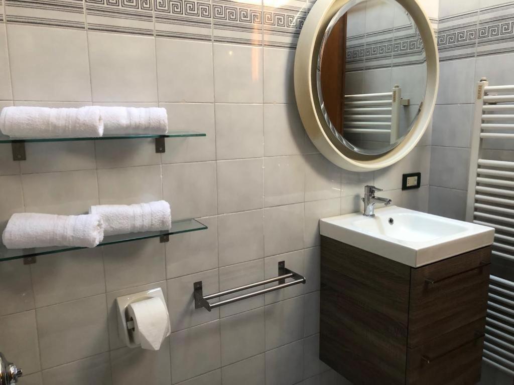 Holiday Confort La Volta Brescia Zewnętrze zdjęcie